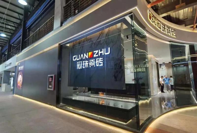 冠珠陶瓷巖板形象店落地高安！