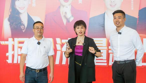 WOW！設(shè)計師阿爽帶你云逛能強瓷磚