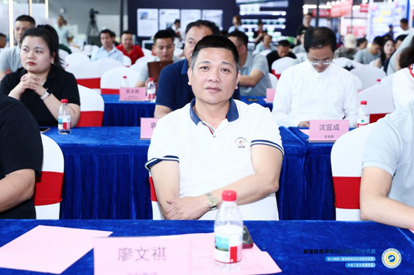 巧技筑界，狀元護(hù)航 | 金科瓷磚獨(dú)家冠冕工匠盛典！